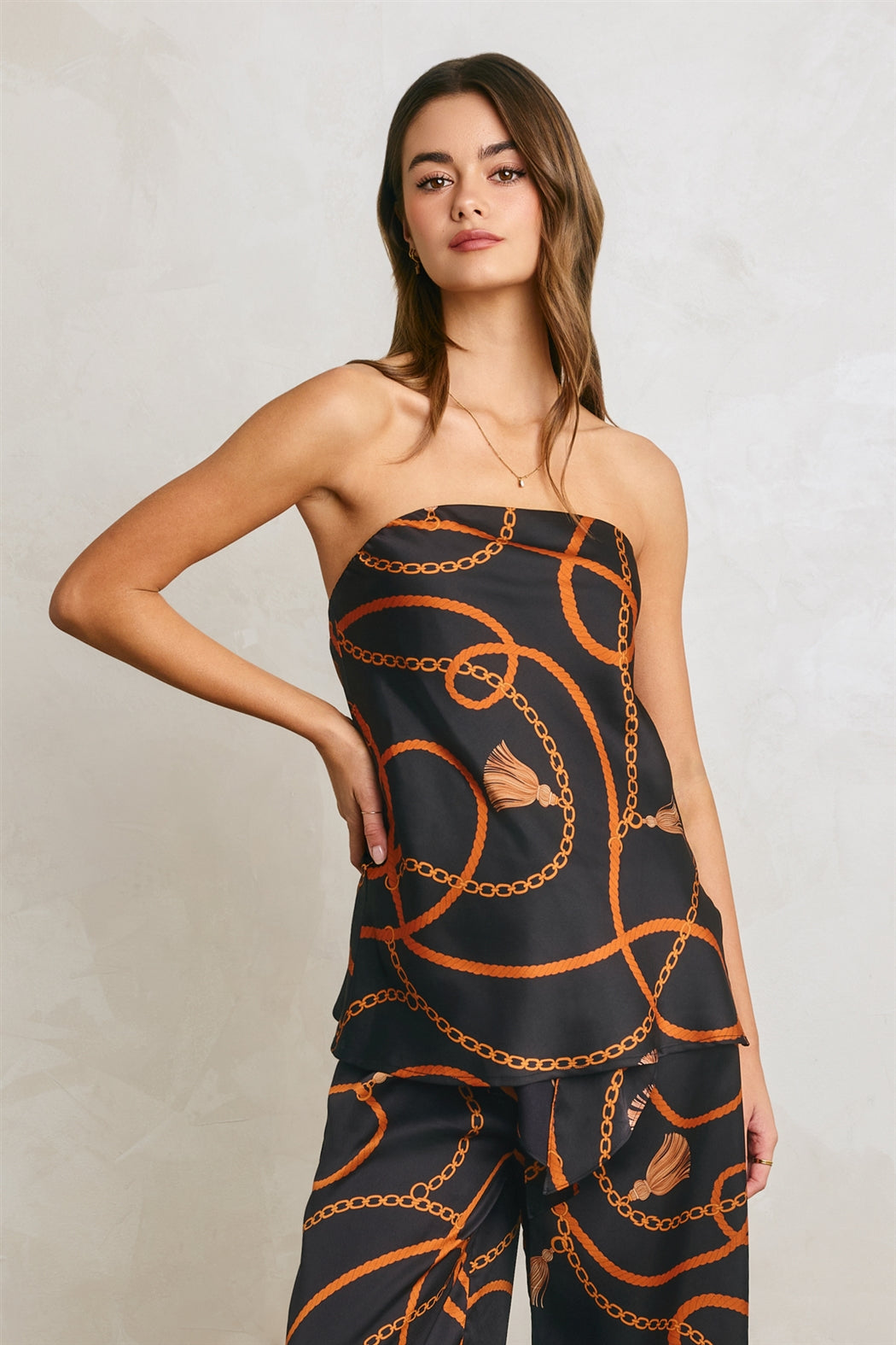 CONVERSATIONAL SATIN BANDEAU TOP Anima Guzga