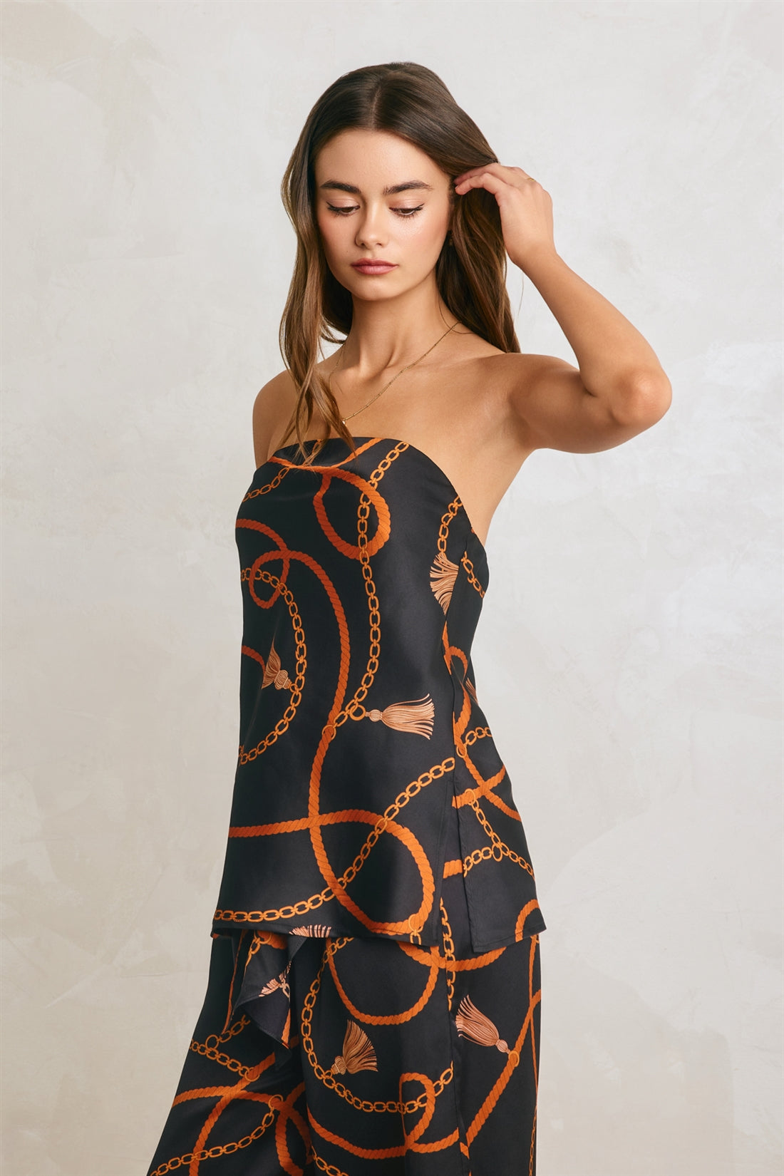 CONVERSATIONAL SATIN BANDEAU TOP Anima Guzga