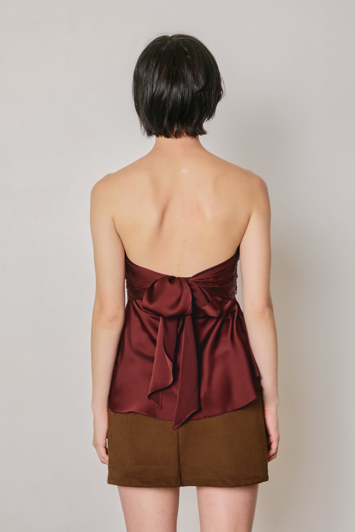 SATIN LACE STRAPLESS FLARED TOP Anima Guzga