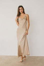 SATIN TWISTED STRAP MAXI DRESS Anima Guzga