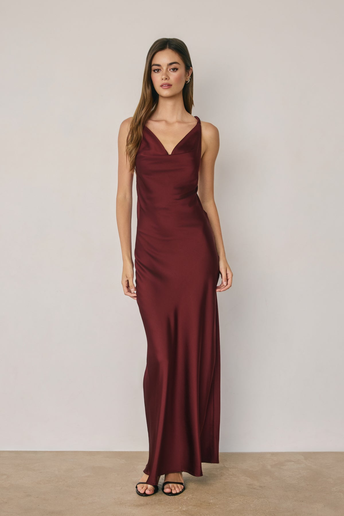SATIN TWISTED STRAP MAXI DRESS Anima Guzga