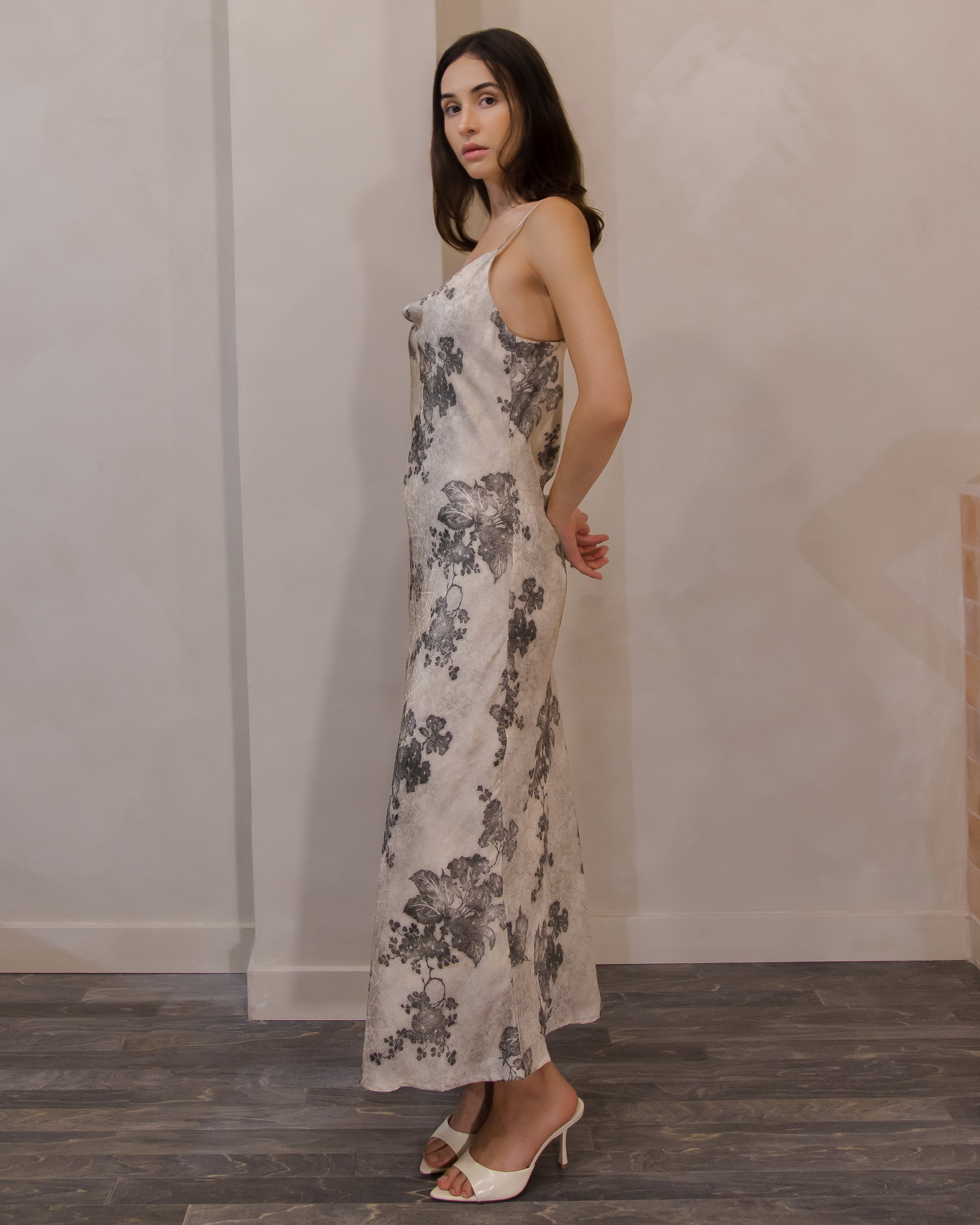 SAVANNAH FLOWER DRESS