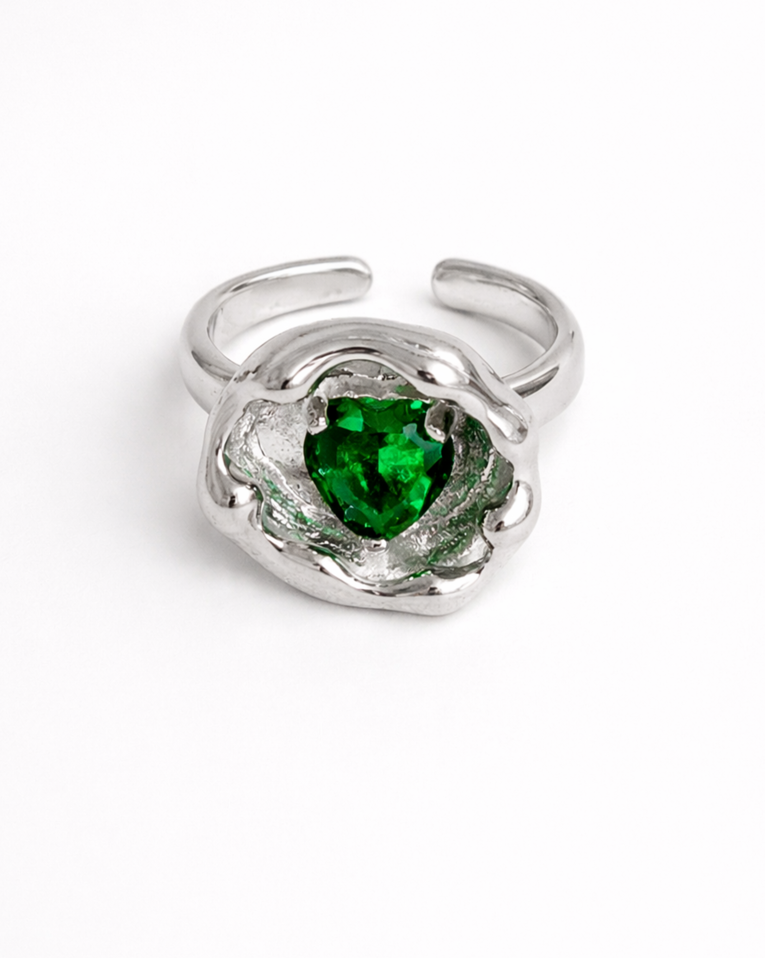 CAVE OF HEART RING Anima Guzga