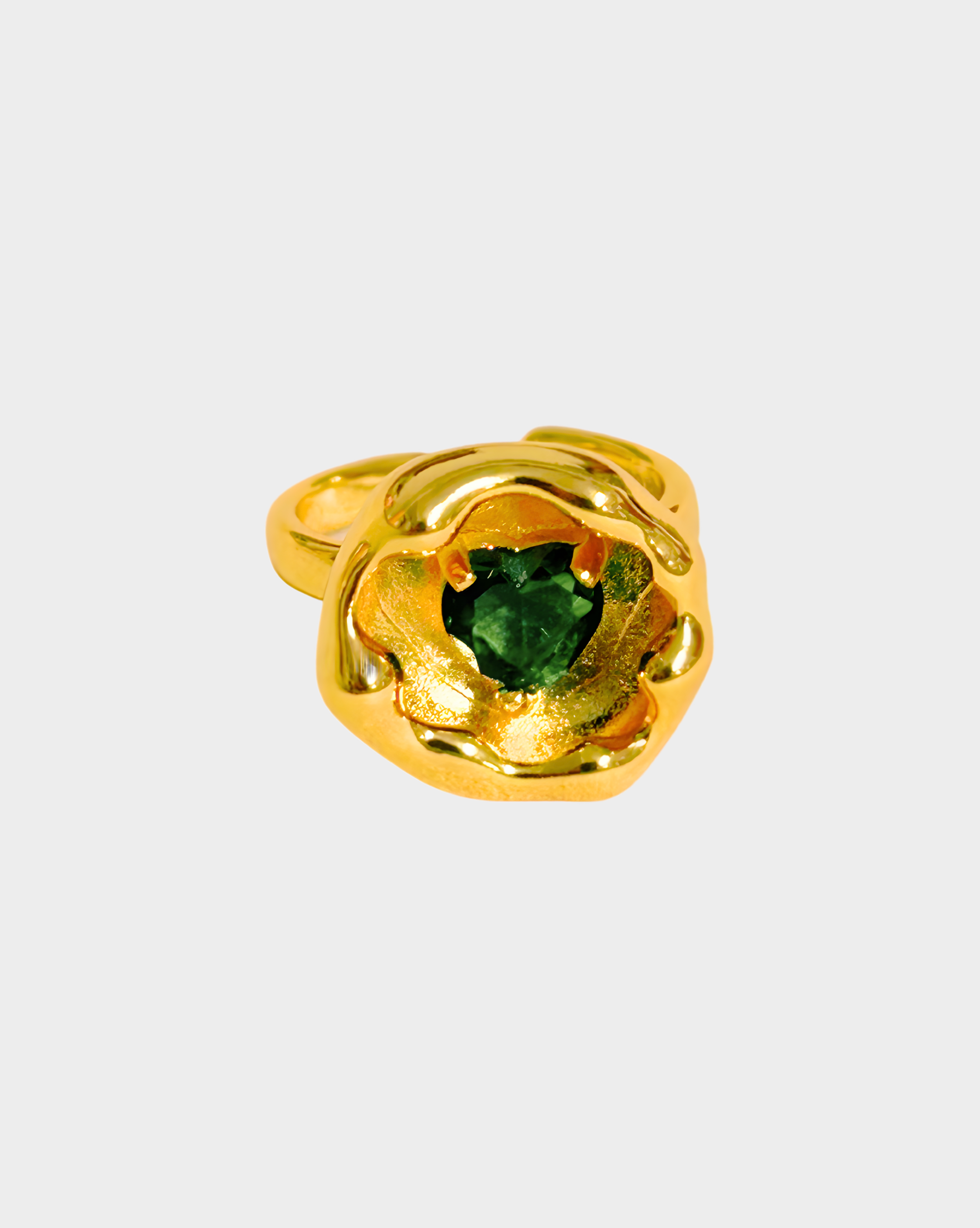 CAVE OF HEART RING
