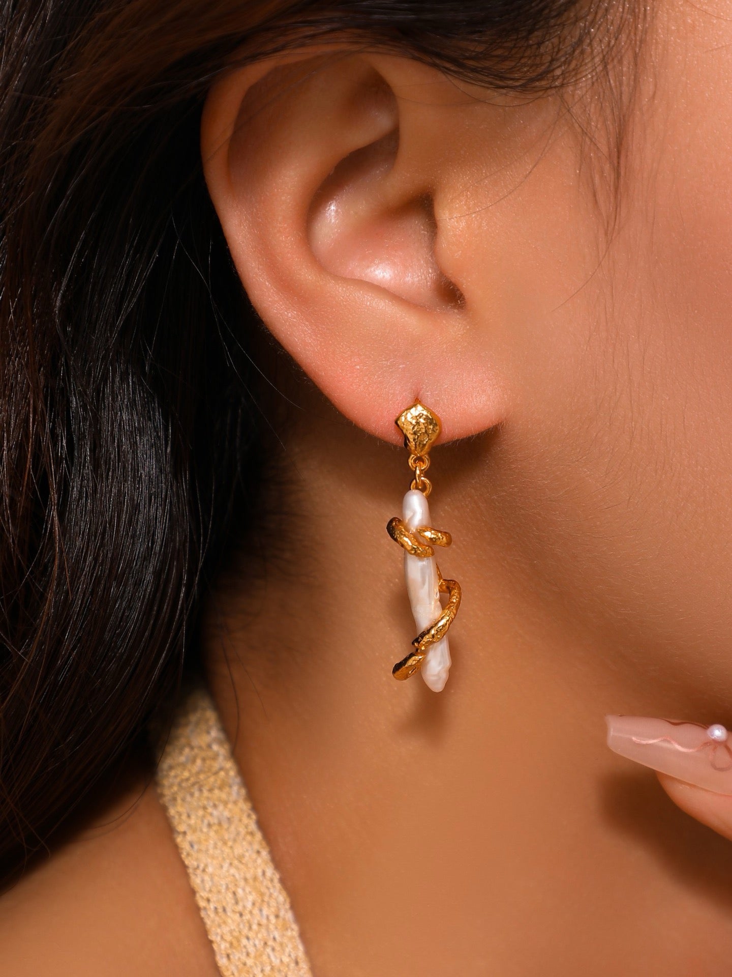 KESHI PEARL EARRINGS