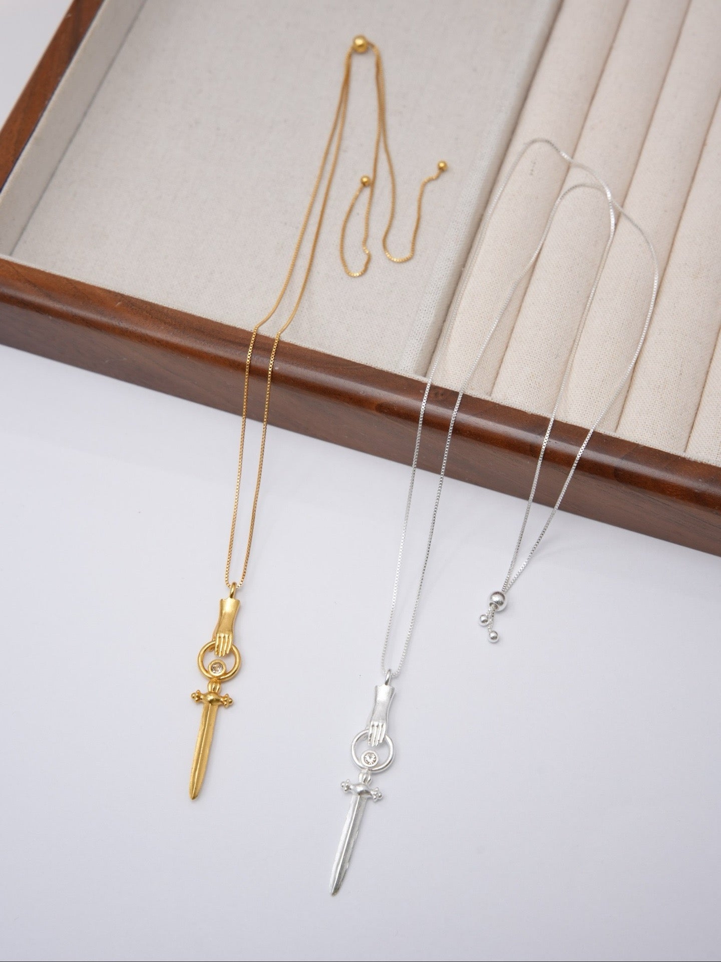 GOT NECKLACE