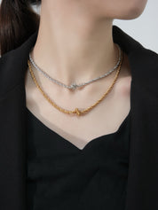 THE KNOTTED CHAIN NECKLACE