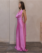 NIGHTS IN WHITE SATIN DRESS Anima Guzga
