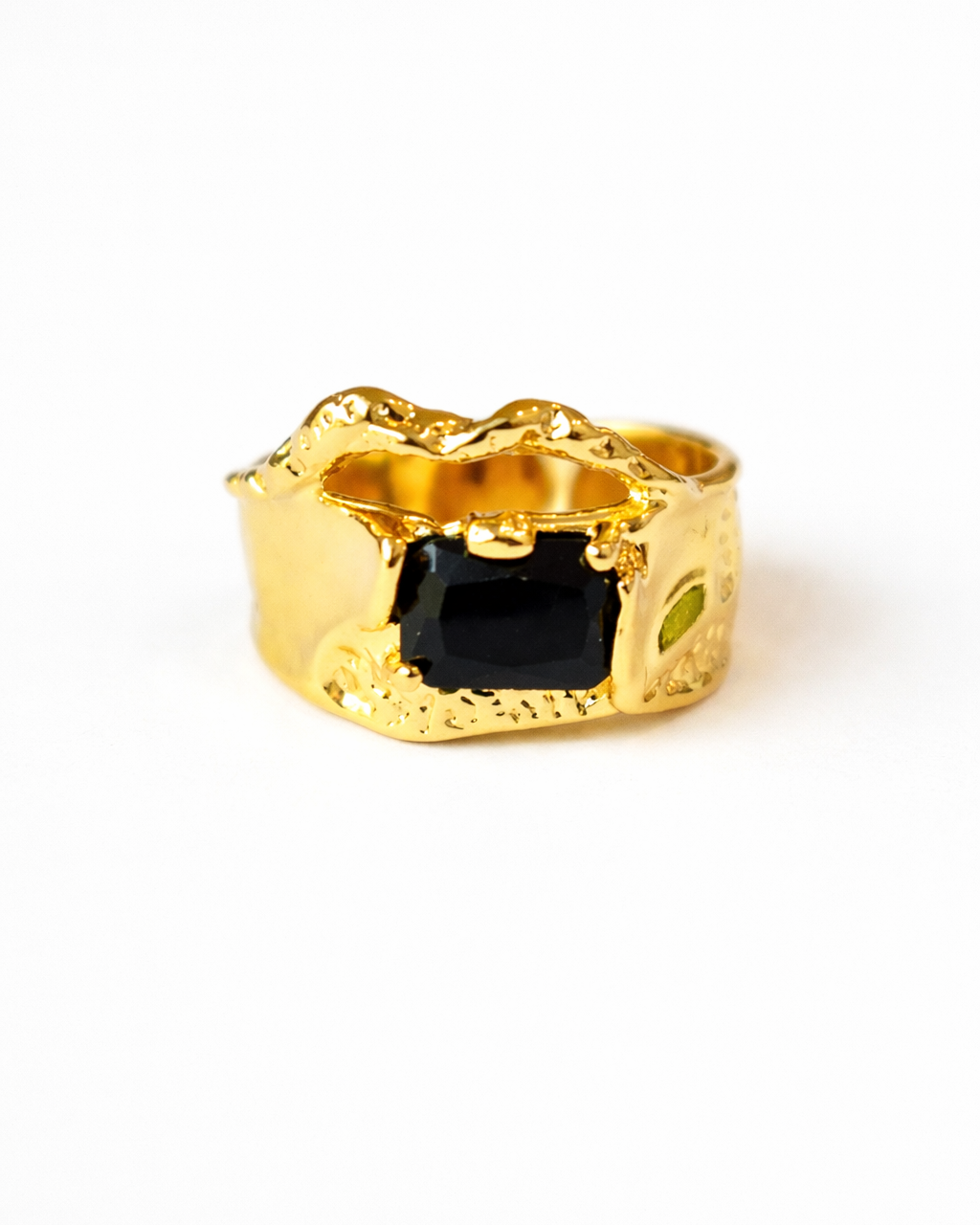 BLACK MAGIC WOMAN RING Anima Guzga