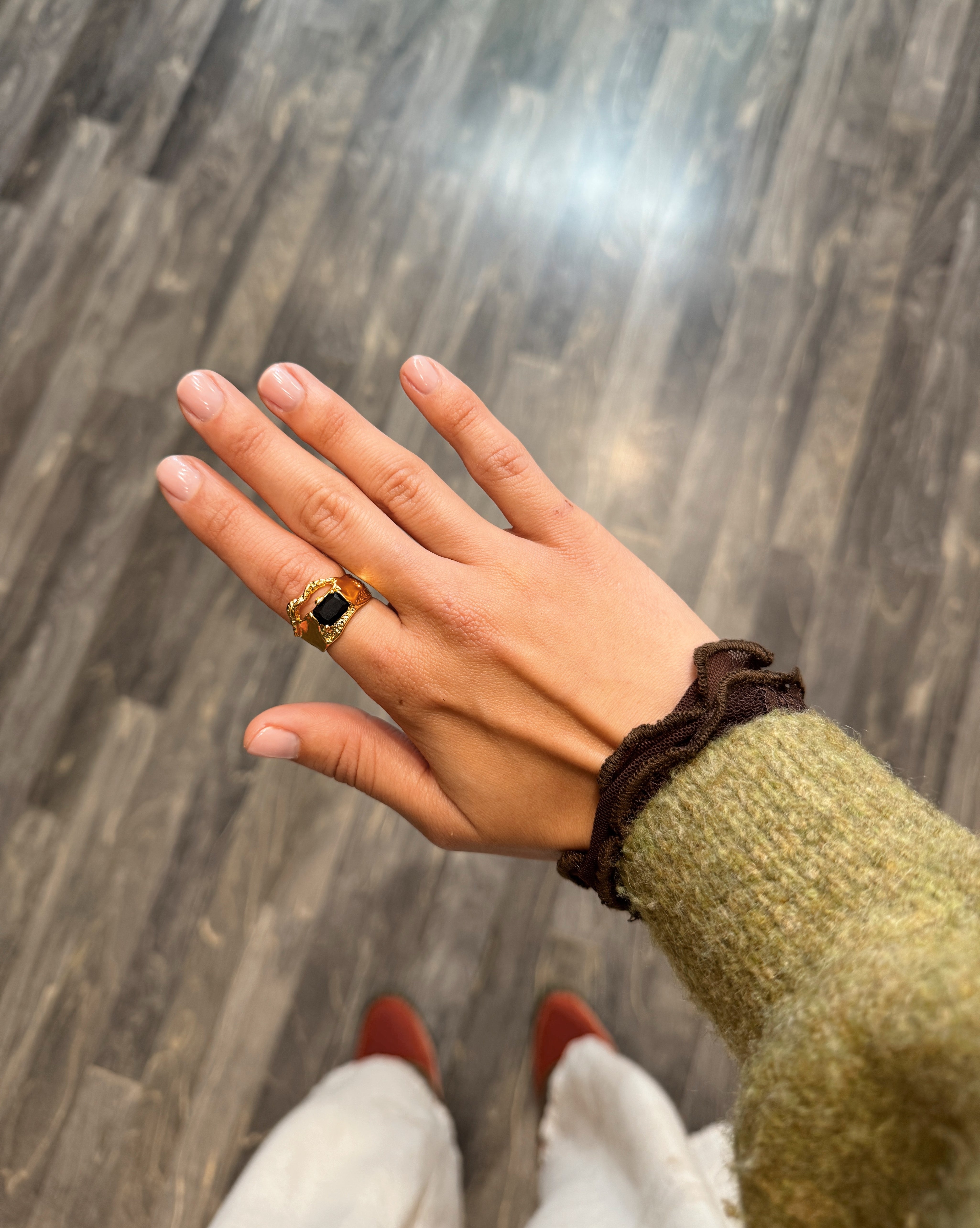 BLACK MAGIC WOMAN RING