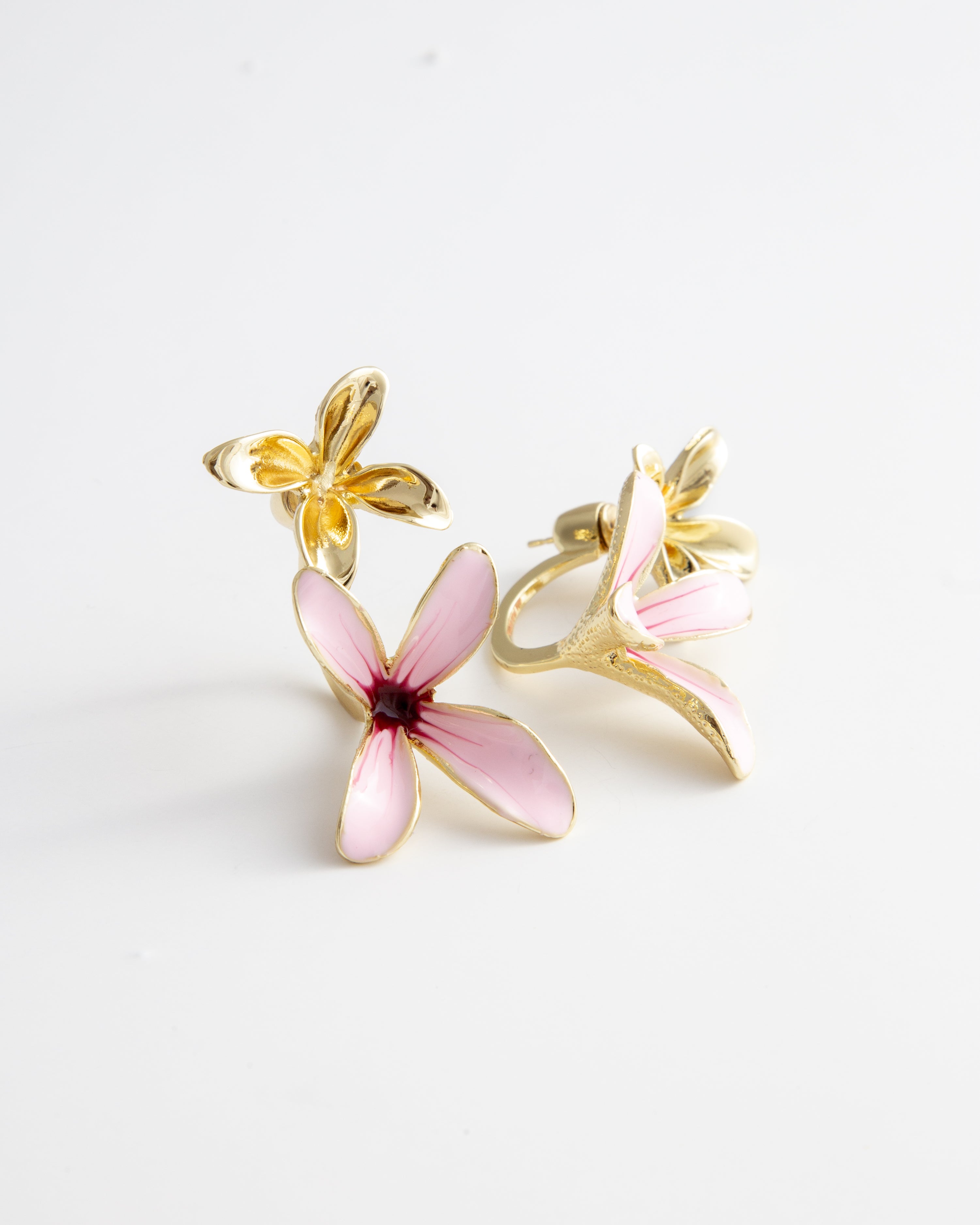 PENDIENTES DE LIRIO