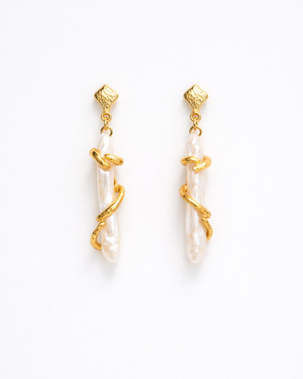 KESHI PEARL EARRINGS Anima Guzga