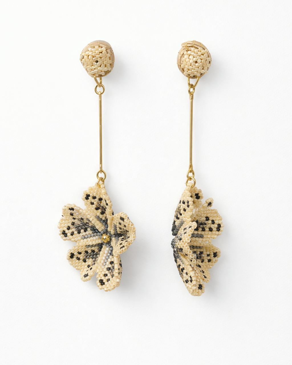 MIYUKI FLOWER EARRINGS Anima Guzga